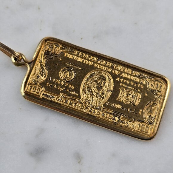 Vintage Estate 18k Yellow Gold Hundred Dollar Bill Pendant 5.0g E3423